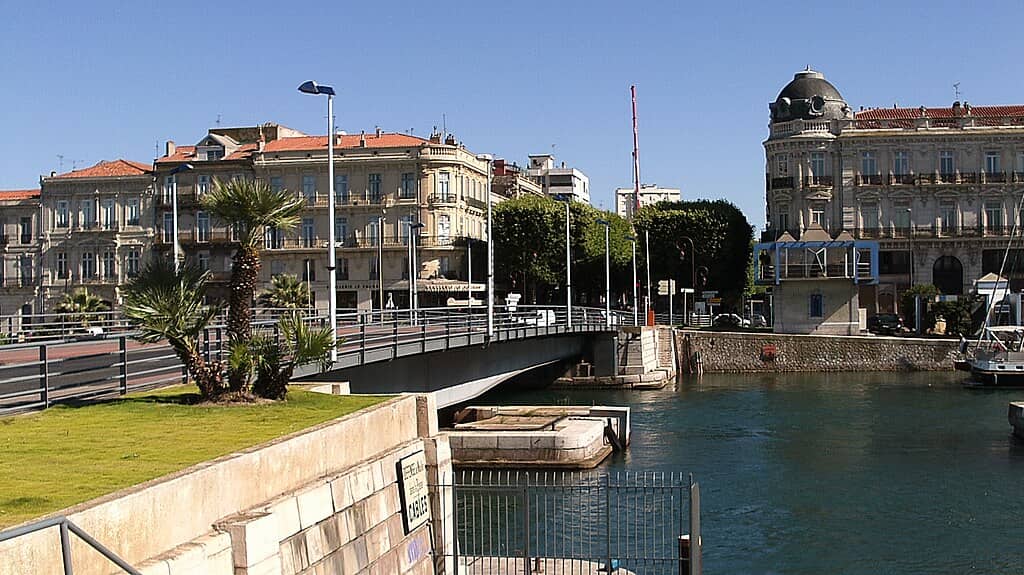 Où loger à Sète sans se ruiner : nos quartiers préférés et bonnes adresses